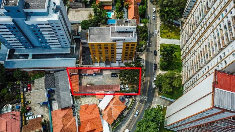 Imagem Terreno Centro Cívico