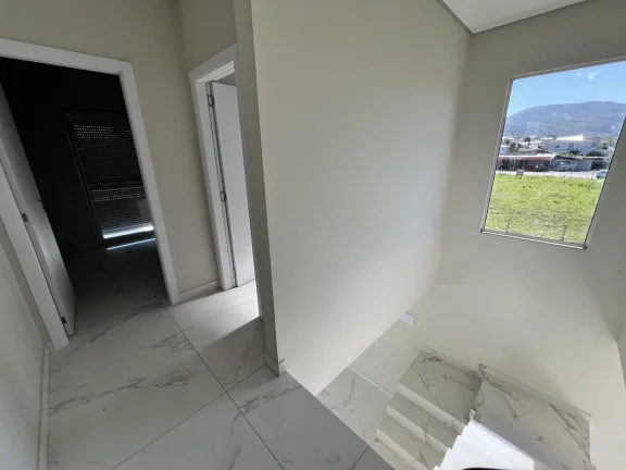 Imagem Casa / Sobrado para Venda em Florianópolis / SC no bairro Ingleses do Rio Vermelho