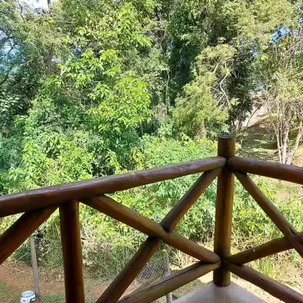 Imagem Onde a Sofisticação das 4 Suítes encontra o Som das Cachoeiras