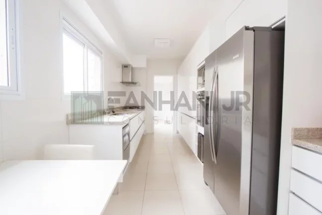 Imagem Imperdível: Apartamento à venda em Moema, São Paulo-SP, com 4 quartos, 2 suítes, 5 banheiros, 4 vagas de garagem e 215m²