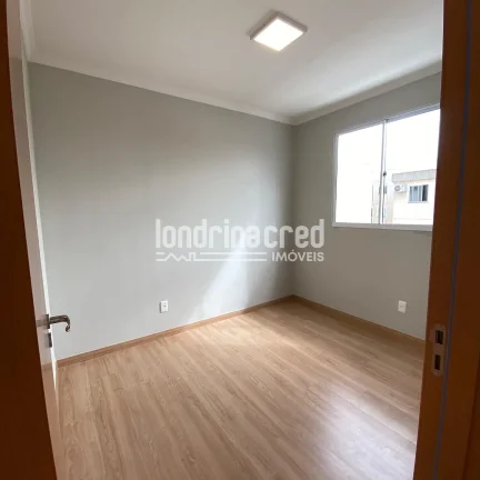 Imagem Apartamento no Spazio La Traviata com 2 dormitórios, sala, cozinha, banheiro, 1 vaga de carro e 1 de moto, condomínio acessível em torno de R$350!