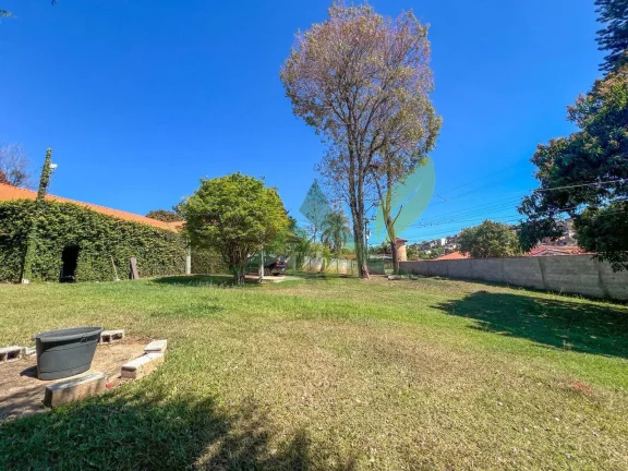Imagem Ampla Chácara em Atibaia – 3 Dormitórios, Piscina e Casa de Caseiro