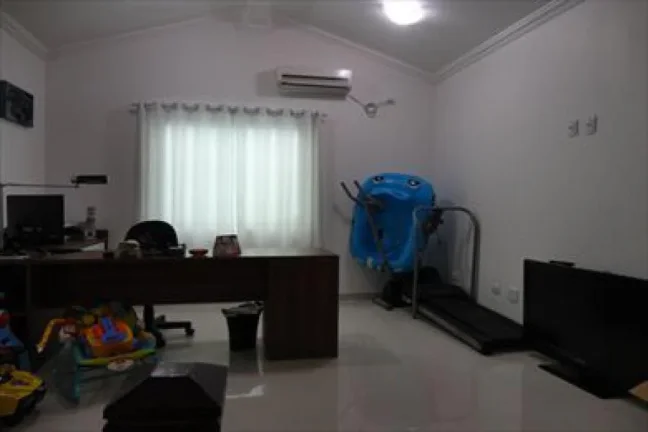 Imagem Casa para Venda por R$910.000,00 com 3 dormitórios, 1 suite e 4 vagas - Jardim helena, Sao paulo / SP - Cód. 3381