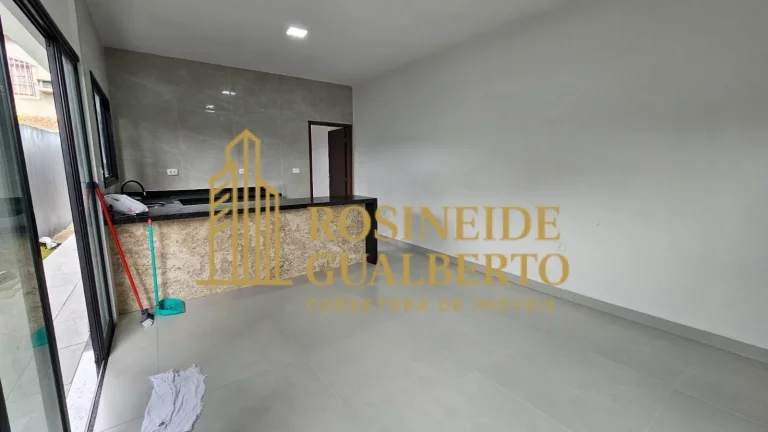 Imagem CASA NOVA E MODERNA À VENDA COM 2 DORMITÓRIOS E 1 SUÍTE