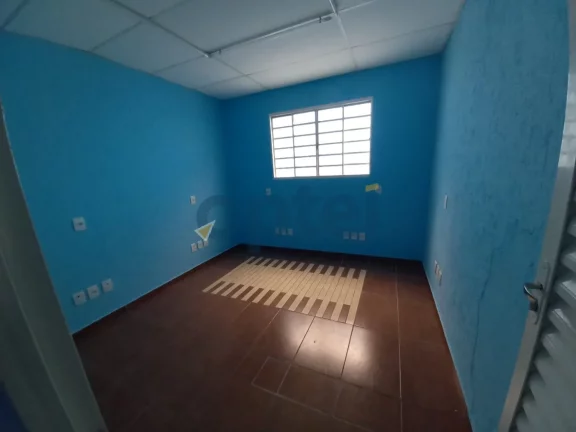 Imagem PREDIO COMERCIAL COM 500M² DE TERRENO E 486M² DE ÁREA CONTRUIDA COM GALPÃO DE 286 M² NOS FUNDOS EM SANTO ANDRÉ