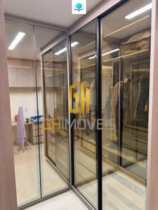 Imagem Casa com 4 quartos no Condomínio Vale Verde, com 260m² de área construída possui:

- Sala;
- 04 ...
