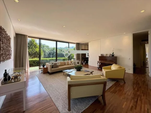 Imagem Cond.Vila de São Fernando casa impecável! Adega, gourmet, piscina, academia