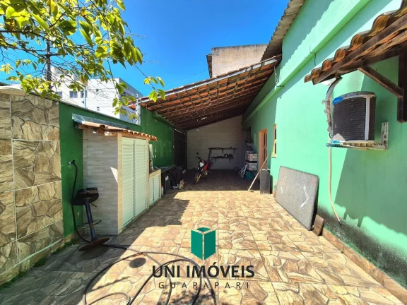 Imagem Casa de Esquina à Venda na Praia do Morro - 360m², 2 Quartos, Aceita Imóvel como Parte do pagamento!
