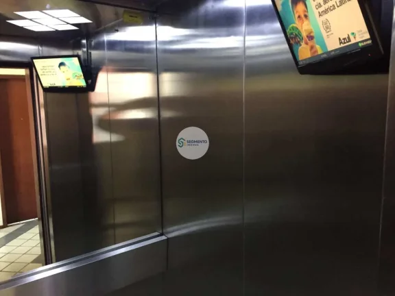 Imagem Conjunto Comercial, 76,11m2, à venda em Curitiba, Centro