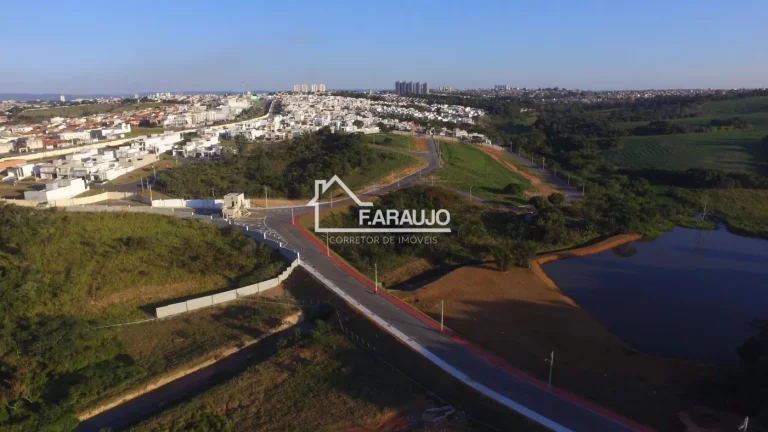 Imagem Terreno à venda em Sorocaba com 357m², condomínio Helena Maria