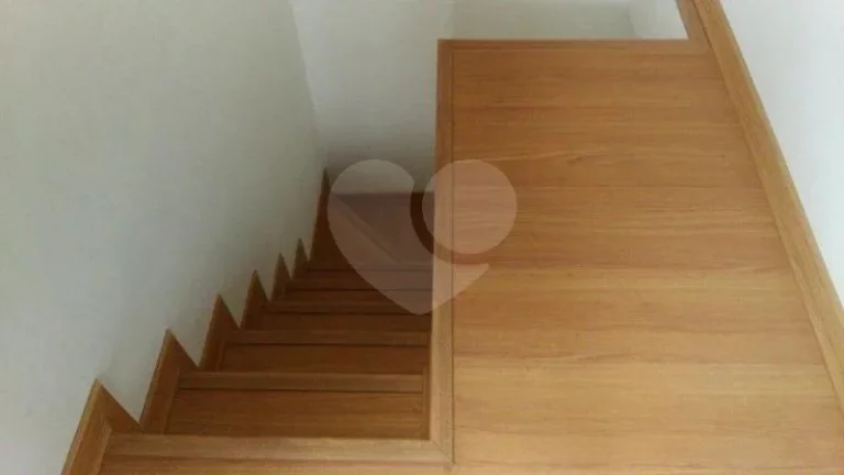 Imagem Sobrado à venda com 5 quartos, sendo 2 suítes, em Butantã, São Paulo - SP