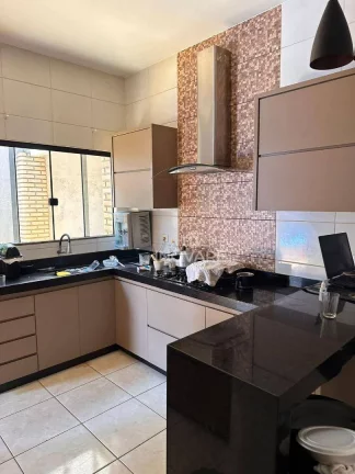 Imagem Casa com 2 dormitórios à venda, 140 m² por R$ 380.000,00 - Jardim Flamboyant - Itumbiara/GO