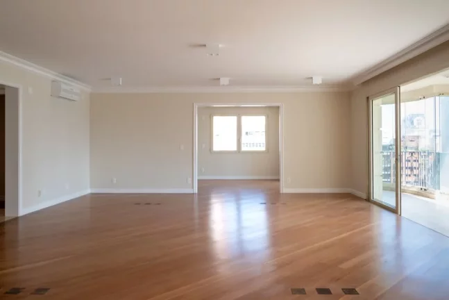 Imagem Luxury 3 Bedroom Apartment for Sale in São Paulo - Jardim Paulistano 3 Suites, 4 Bathrooms, 3 Parking Spaces, 278m² Area