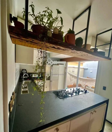 Imagem Casa à venda Granja Viana: 2 dormitórios, 1 suíte spa Cond Villas da Granja