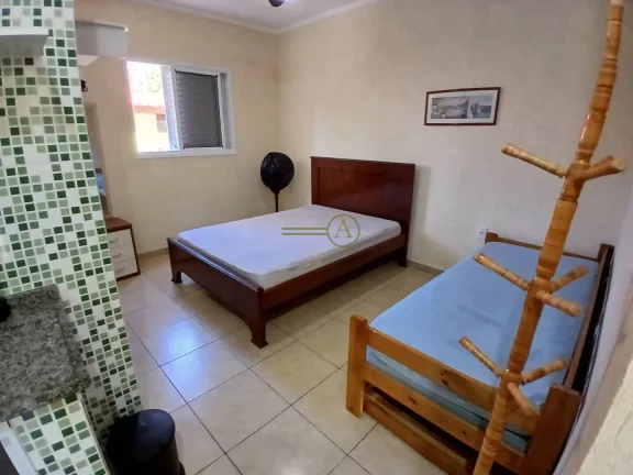 Imagem Sobrado lado praia, com churrasqueira e 4 apartamentos individuais à venda