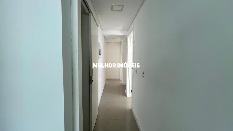 Imagem Apartamento a venda com 03 suítes no Centro de Balneário Camboriú