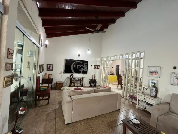 Imagem Linda casa de esquina - 4 quartos