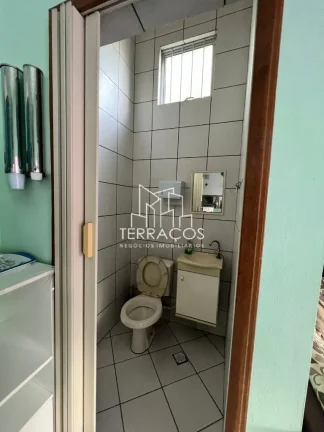 Imagem SOBRADO RESIDENCIAL COM SALA COMERCIAL NA CIDADE DE VÁRZEA PAULISTA.