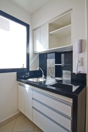 Imagem Apartamento 34M² Reformado, 1Q, 1 Banheiro, 1 Vaga, Varanda, Piscina, Academia, Salão de Festas, Sol da Manhã, Portaria 24h.