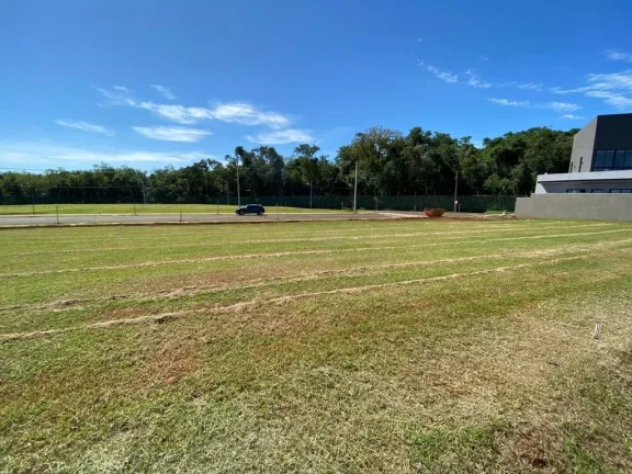 Imagem TERRENO COM 450 M² Á VENDA NO CONDOMÍNIO ROYAL BOLEVARD FOZ DO IGUAÇU-PR.