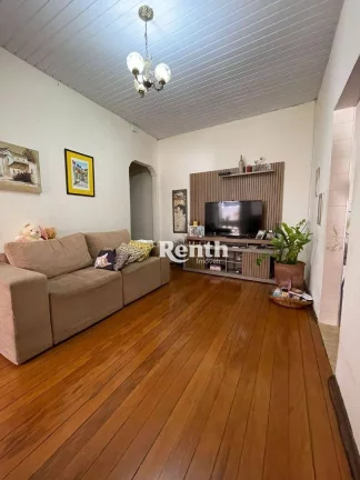 Imagem Casa com 3 dormitórios à venda, R$ 550.000 - Centro - Rio Claro/SP