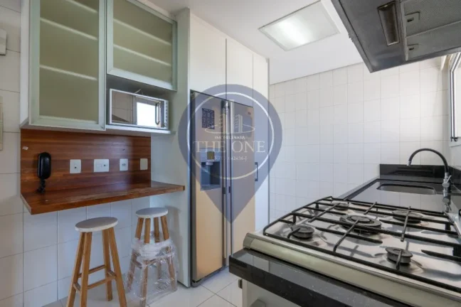 Imagem Apartamento de Luxo em Pinheiros: 4 Quartos, 3 Suítes, 2 Salas, 5 Banheiros, 2 Vagas de Garagem, 141m² - São Paulo-SP