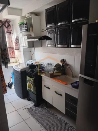 Imagem Apto semi novo, 2 dormitórios, sala 2 ambientes, cozinha com armários, área de serviço, sem vaga...