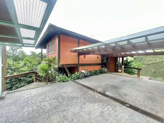 Imagem Cond. Recanto Inpla - CASA DE REVISTA! 3 dorms / 1 suíte + 2 aptos hóspedes