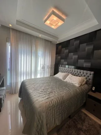 Imagem Apartamento com 4 dormitórios à venda no Centro de Balneário Camboriú/SC
