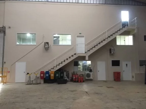Imagem GALPÃO À VENDA EM CABIÚNAS, MACAÉ/RJ.