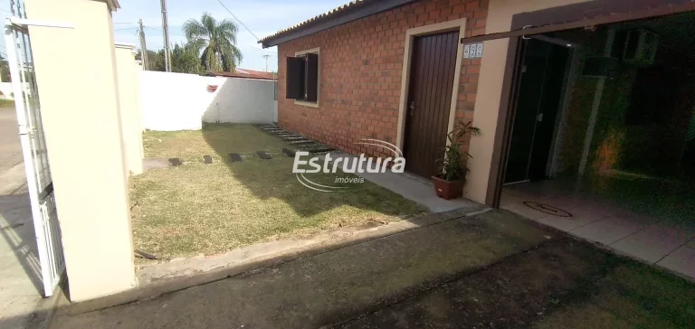 Imagem casa ampla no Pé de Platano 3 dormitórios, piscina e garagem para 3 automóveis