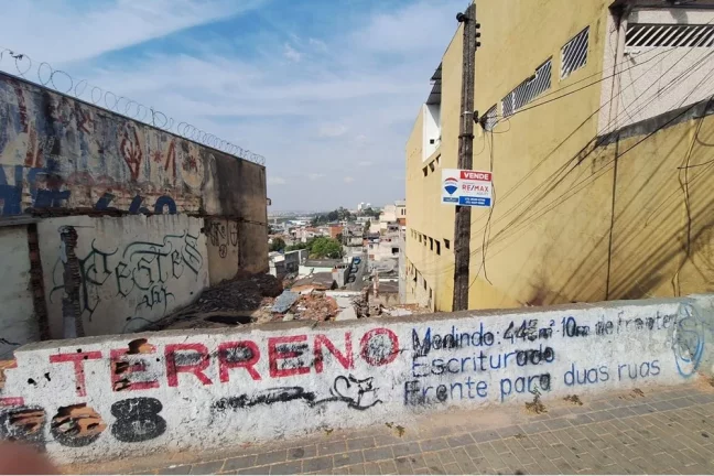 Imagem Terreno 445m² na Av Inocêncio Seráfico, em Carapicuíba, documentação 100% OK