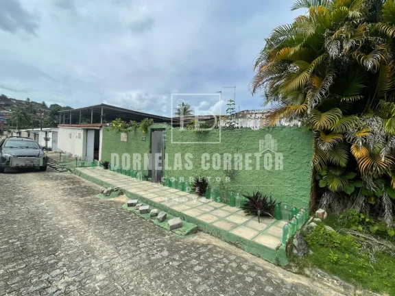 Imóvel com Terreno Grande e Ótimo Potencial de Valorização