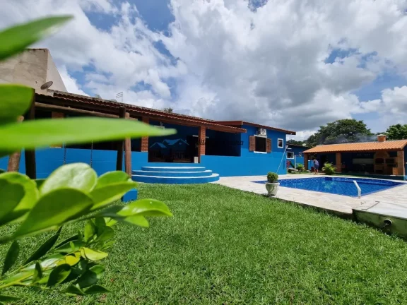 Imagem Linda Chácara para Venda com 2 Casas, Piscina, Área Gourmet, com 1.257m² terreno, 6 vagas, bairro Cruzeiro do Sul, em Santa Bárbara D`Oeste