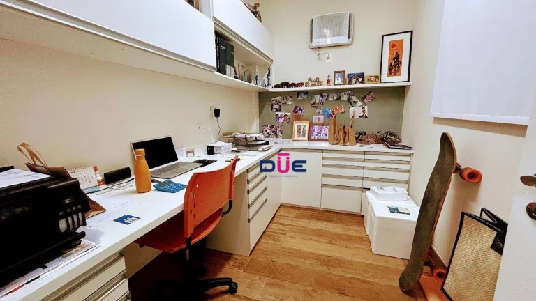 Imagem Apartamento com 3 dormitórios à venda, 170 m² por R$ 1.900.000 - Gonzaga - Santos/SP