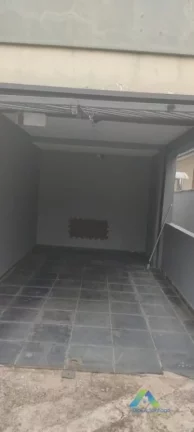 Imagem SANTO ANDRE Excelente casa com Salão comercial 268 metros, 5 dormitórios, salão comercial 1vaga ótima localização, e valor !!!