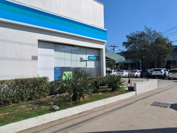 Imagem Loja Comercial para Locação em Rio de Janeiro, Campo Grande, 2 banheiros, 1 vaga