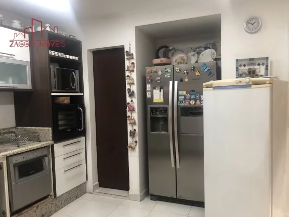 Imagem Casa no Condomínio Andreas - 4 dorms - 200m²