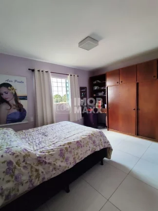 Imagem Casa de condomínio em Sobradinho, Brasília: 257m², 4 suítes, 4 quartos, à venda por R$880.000. Oportunidade!