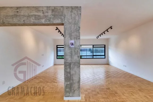 Imagem Apartamento à Venda 220m² | 3 Dormitórios + 2 Vagas | Rua Haddock Lobo