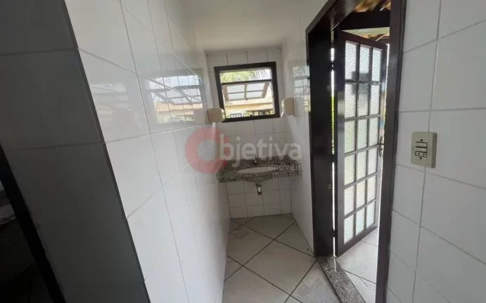 Imagem Casa a venda de 2 quartos com suítes em condomínio - Ogiva - Cabo Frio
