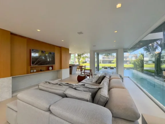 Imagem Casa em Condominio 5 Dormitórios - Bairro xangri-la