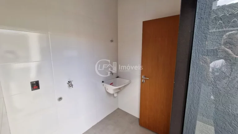 Imagem Linda Casa de Alto Padrão no Bairro Rita Vieira