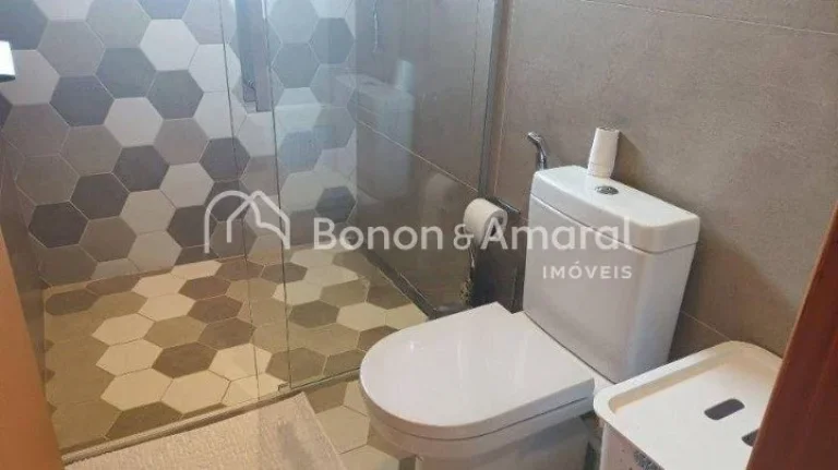 Imagem Linda e espaçosa casa com sala de estar, sala de jantar, cozinha, copa, lavabo, varanda gourmet, ri...