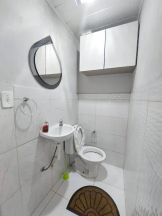 Imagem Sobrado com 3 Dormitorios sendo 3 Suites e 2 Vagas de Garagens