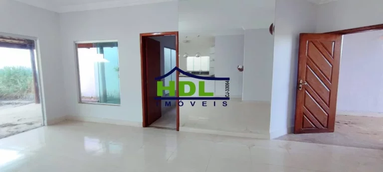 Imagem Casa Top no centro de Hidrolândia