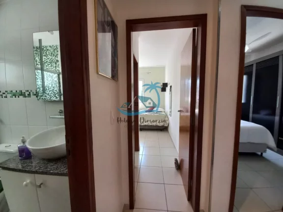 Imagem Apartamento com 3 dormitórios, varanda gourmet e 2 vagas de garagens a venda na Barra da Lagoa - Ubatuba.