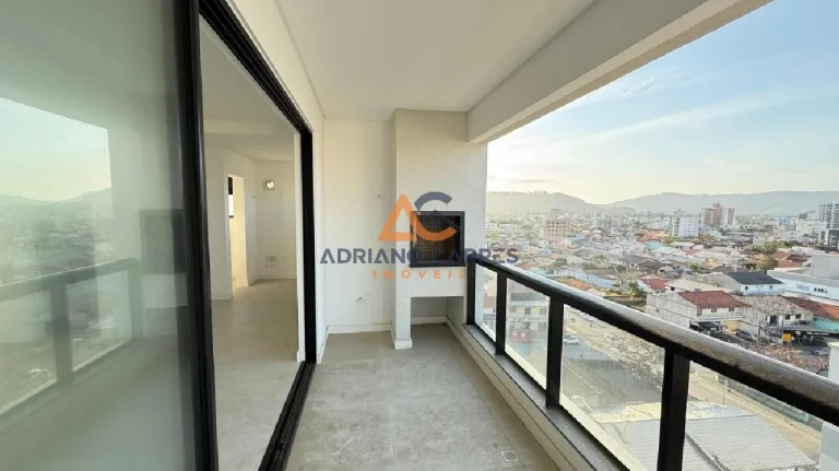 Imagem Apartamento no San Andreas com 3 dormitórios sendo 1 suíte e 2 demi, a 200m do mar, localizado no bairro Gravatá em Navegantes - Adriano Carpes imóveis vende