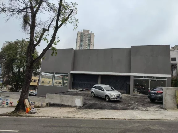 Imagem Loja comercial para locação na Vila Scarpelli, Santo André-SP: 3 banheiros, 10 vagas de garagem, 397m² de área.