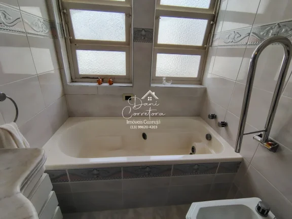 Imagem Apartamento frente mar nas Pitangueiras, último andar, com 3 Quartos, 1 Suíte e 170m² na Pitangueiras!